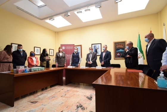 Diputación entrega 22 viviendas protegidas destinadas a alquiler social en Dílar