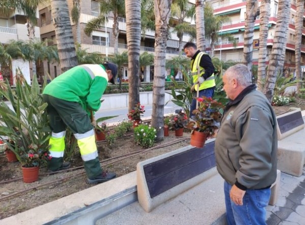 Almuñécar y La Herradura intensifican las tareas de puesta a punto para la Semana Santa