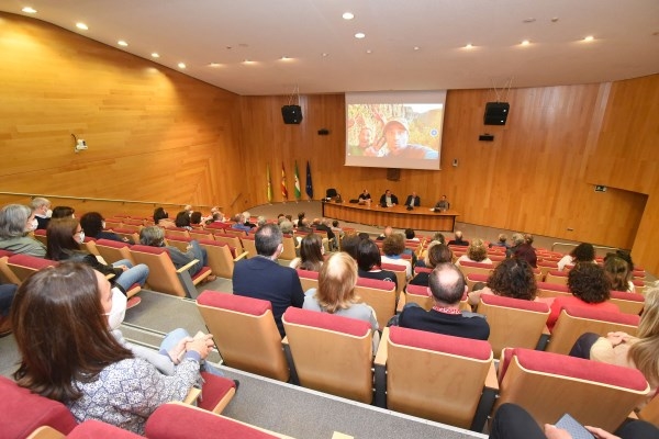 Los alpinistas granadinos Saldaña y Vivancos, a por un nuevo “ochomil”