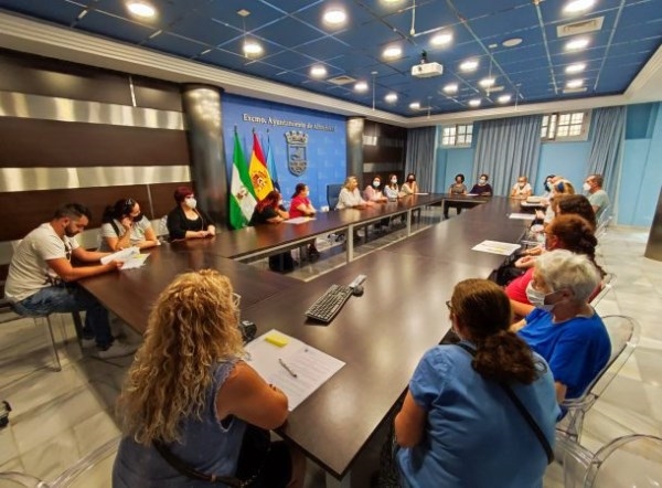 El Ayuntamiento de Almuñécar entrega 9 viviendas del Complejo de la Tercera a nuevos inquilinos