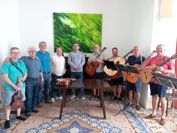 El grupo motrileño ‘Son de la Loma’ actúa este viernes 17 en el Teatro Calderón