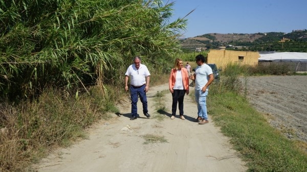 El Ayuntamiento de Motril mejorará integralmente el camino Fuente de la Rata tras años de total abandono
