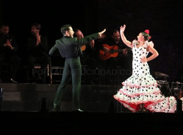 La Plaza del Sexi de Almuñécar acoge este viernes teatro con Fila 5 y el sábado actuación de Antílopez