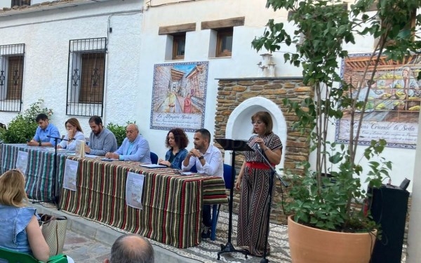 Pampaneira acoge la presentación del libro “Patrimonio, Cultura y Turismo” sobre el desarrollo futuro de La Alpujarra