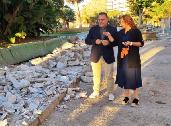 Almuñécar lleva a cabo la obras de mejora y adecentamiento de la margen sur del Paseo de China Gorda.