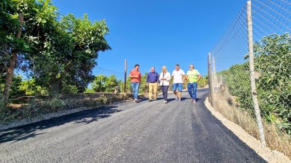 El Ayuntamiento de Motril mejora el Camino Ramal de Pataura tras años de abandono