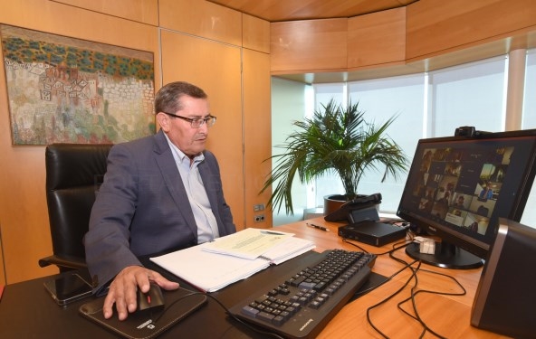 Diputación ofrece a los municipios que se incorporen a un proyecto para modernizar la gestión del agua en la provincia