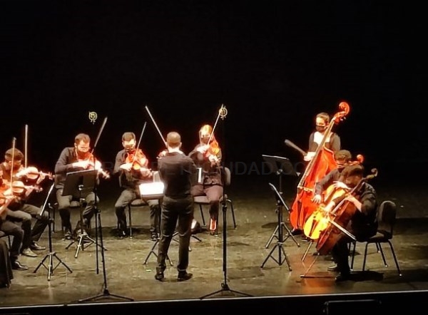 La Orquesta de Cámara Mediterránea celebra en Almuñécar su primer aniversario con un Concierto de Navidad