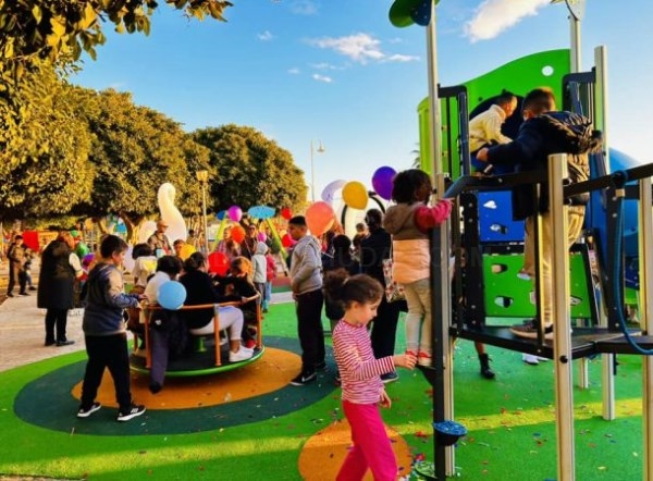 La Herradura reabre su principal Parque Infantil tras una importante renovación de sus instalaciones donde ha invertido 60.000 euros