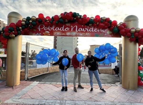 Almuñécar inaugura su Poblado Navideño con gran participación