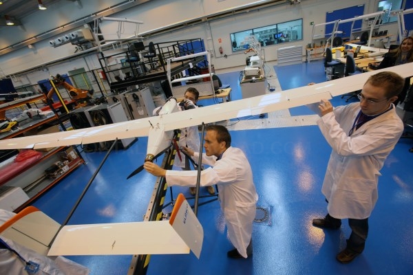 Récord de exportaciones andaluzas de productos de alta y media tecnología, con 7.628 millones entre enero y octubre y una subida del 21,6%