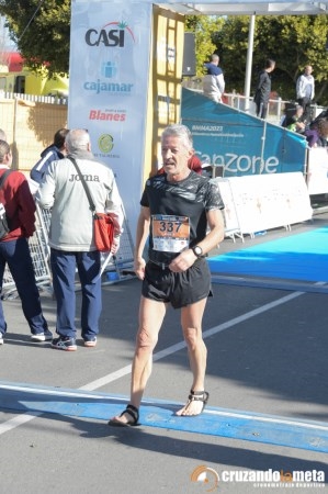 EL C. ATLETISMO ALMUÑÉCAR EN LA MEDIA MARATÓN DE ALMERÍA.