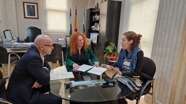 Salobreña fomenta  la agricultura ecológica de pequeños productores