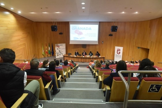 Una jornada aborda tratamiento de los medios en casos de desapariciones de personas