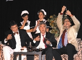 Teatro Amateur a cargo del Grupo de Teatro Aficionado de la Asociación Cultural Honda Centro: "Los ladrones somos gente honrada"