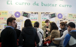 La crisis económica ha afectado de lleno a los jóvenes españoles, muchos de ellos privados de oportunidades laborales, una tendencia que puede cambiar