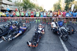 10.000 deportistas toman la capital en la VIII carrera 'Madrid corre por Madrid'