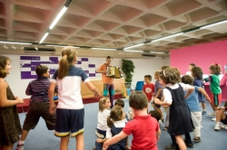 Pozuelo ofrece cuentos en inglés, francés y español para los niños en las bibliotecas municipales