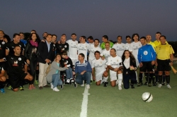 Veteranos futbolistas del Real Madrid disputaron el partido homenaje a Ramón Grosso en Las Rozas