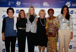 Cifuentes hace un llamamiento para lograr la igualdad real de oportunidades entre hombres y mujeres