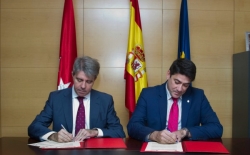 La Comunidad de Madrid y la FMM firman un convenio para impulsar la Ley de Transparencia