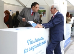 Sánchez Martos participa en la presentación de una campaña sobre osteoporosis