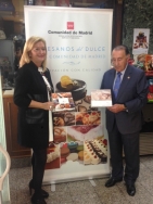 La Comunidad colabora con los artesanos pasteleros de la región para dinamizar las ventas en el sector