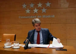 49.734 parados menos y 106.651 afiliados más a la Seguridad Social que hace un año