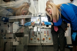 Cifuentes impulsará una nueva estrategia regional de ciencia y tecnología