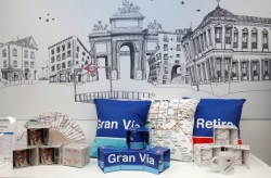 Metro lanza nueva línea de productos en el centro de atención de Vodafone Sol
