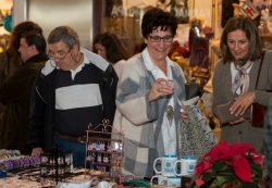 Una veintena de entidades del municipio participan en la nueva edición del “Mercadillo Solidario” organizado por Pozuelo de Alarcón