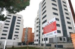 Cifuentes entrega viviendas sociales con alquileres desde 36 euros al mes