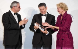 Roberto Arce, IV Premio al Compromiso Masculino