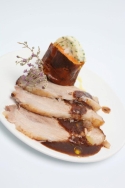 Una receta molona: Jamón de cerdo asado con boniato y mantequilla provenzal