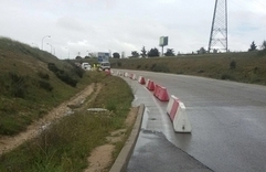 El Ayuntamiento instala una barrera de seguridad para los peatones en Roza Martín
