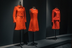 exposición ‘Manuel Pertegaz’ en la Sala Canal de Isabel II
