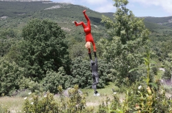 La Comunidad anima a los madrileños a descubrir el arte paseando por la naturaleza.