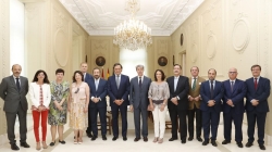 Garrido recibe a la Junta de Gobierno del Colegio de Procuradores de Madrid.