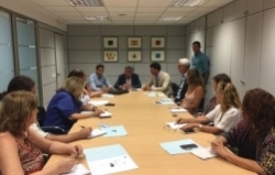 8 El Ayuntamiento constituye una mesa de trabajo para la elaboración de la RPT municipal