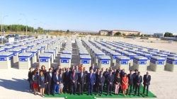 La Comunidad de Madrid y Ecoembes han entregado hoy en Campo Real 400 contenedores azules para la recogida selectiva, separado y reciclado de papel.