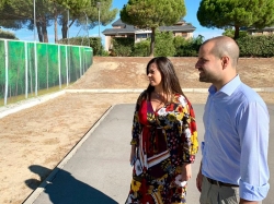 El Monte del Pilar estrena un mural de arte urbano y una pista de petanca.