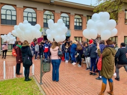 El Ayuntamiento celebró ayer un homenaje por las 52 mujeres víctimas de violencia de género