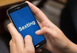 14 años, la edad media a la que un adolescente se inicia en el ‘sexting’