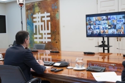 Díaz Ayuso pide al Gobierno una política sanitaria y epidemiológica clara para no arrastrar a la economía