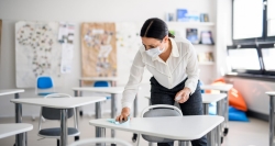 Estudiamos la aplicación de las medidas adoptadas por el Gobierno central en los centros educativos