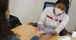 Comenzamos a realizar test de COVID-19 a alrededor de 100.000 docentes madrileños