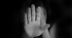 Presentamos una campaña para concienciar contra la trata de mujeres