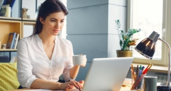 Promovemos programas de responsabilidad social y el teletrabajo en las pymes y autónomos