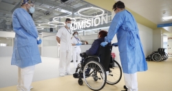 El Hospital público Enfermera Isabel Zendal entra en funcionamiento