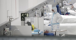 El Hospital público Isabel Zendal de la Comunidad da el alta a su paciente COVID-19 número 5.000